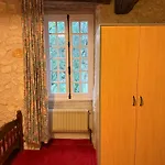 Hotel Château De Montramé 3*