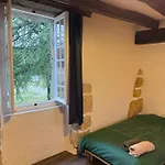 Hotel Château De Montramé 3*