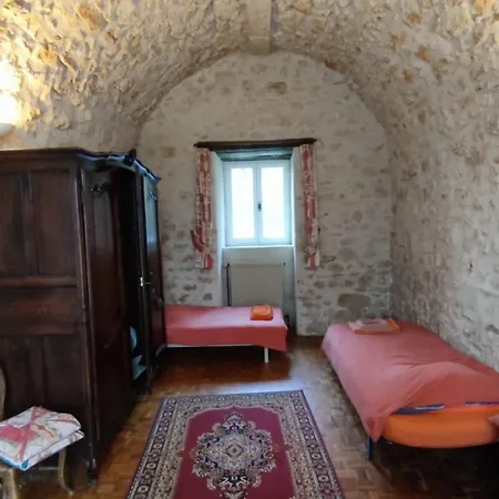 Chateau De Montrame 호텔 3*