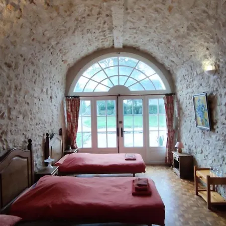 Chateau De Montrame 호텔 Soisy-Bouy